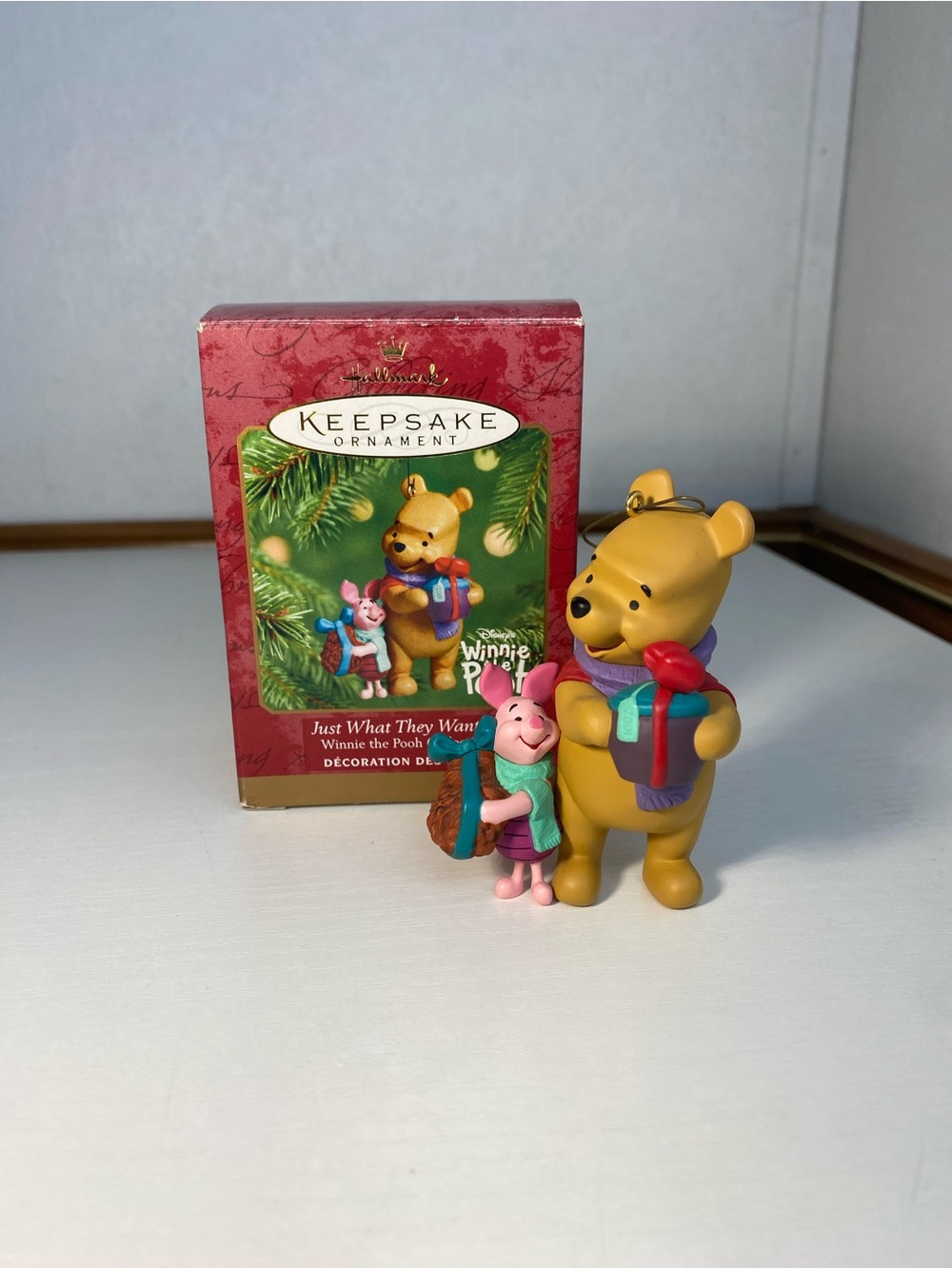 Hallmark Keepsake Disney Ornament 2001 JUST WHAT THEY WANTED Winnie The Pooh NIB